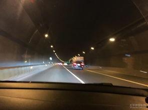 五一广场吃瓜群众视频,现场直击热闹非凡的街头盛况